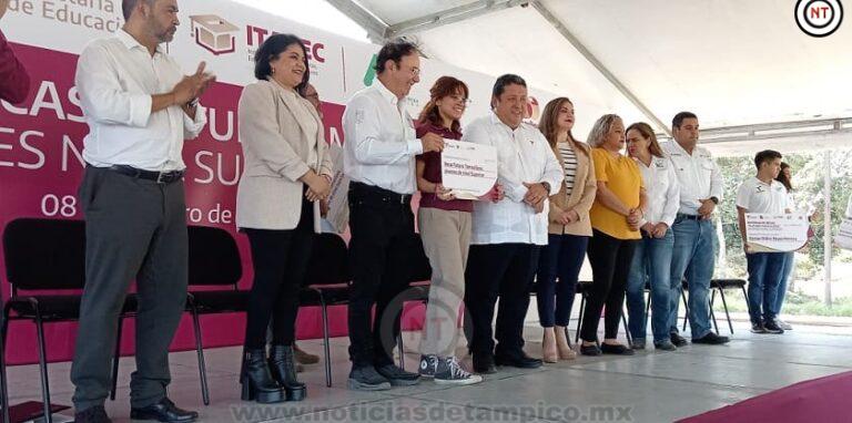 Entrega ITABEC cerca de mil becas en la UT Altamira