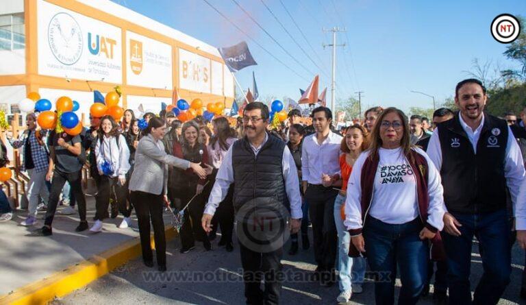 Universitarios respaldan candidatura de Dámaso Anaya Alvarado para la rectoría de la UAT