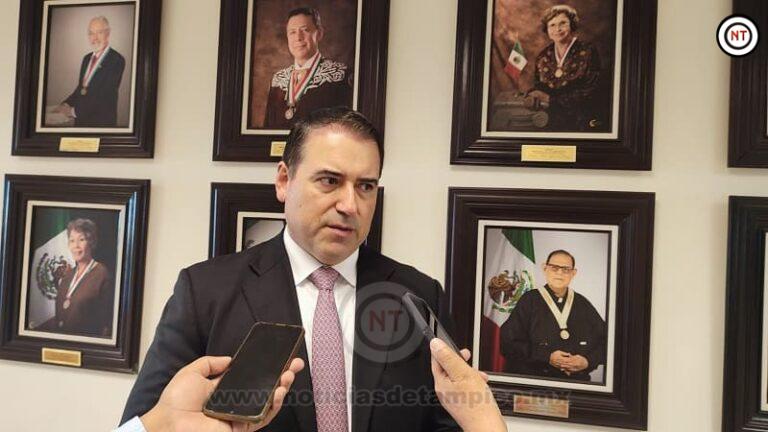 Critican panistas paquete de reformas de AMLO