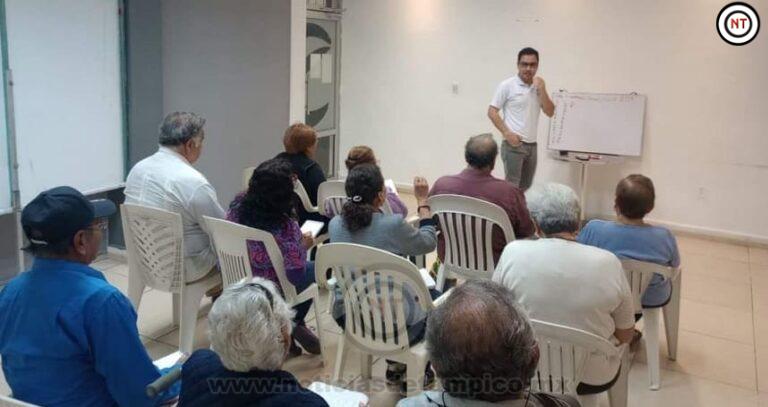 Gobierno de Ciudad Madero Da Clases de Inglés Gratis a Adultos Mayores
